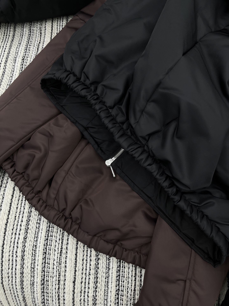 Pra*a outwear